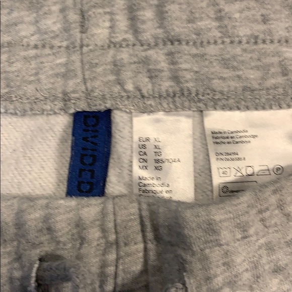 H&M Jogger Shorts - Picture 3 of 3